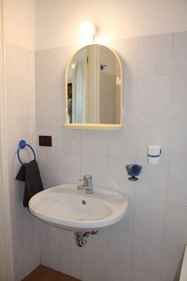La Casetta Di Graziella Appartement Vezzi Portio Buitenkant foto